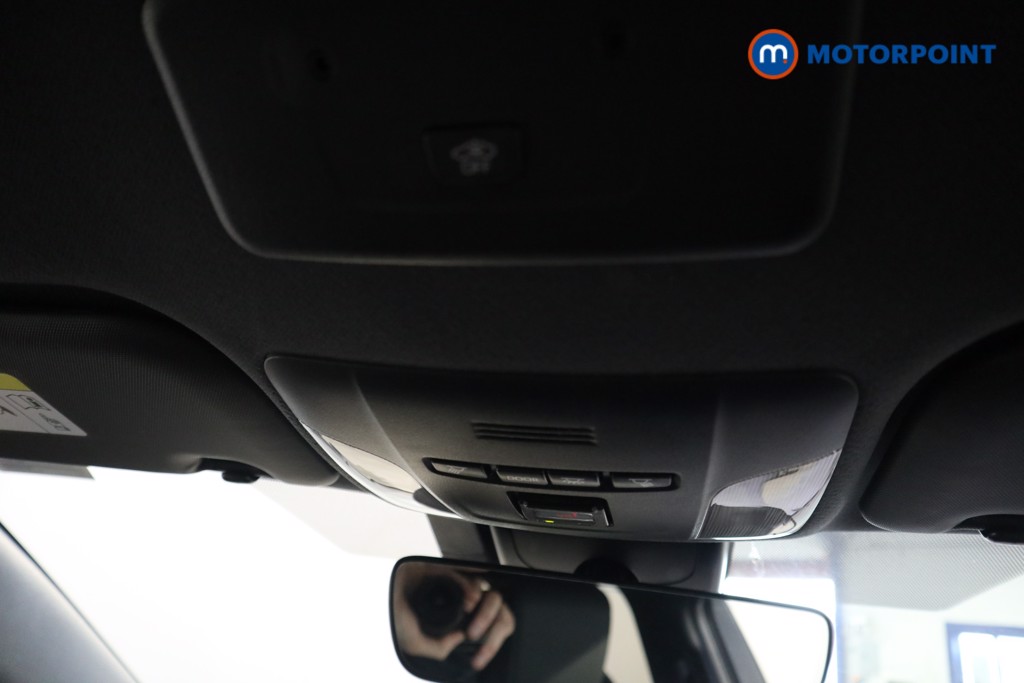 Toyota Corolla Excel Automatic Petrol-Electric Hybrid Estate - Stock Number (1629097) - 12th supplementary image