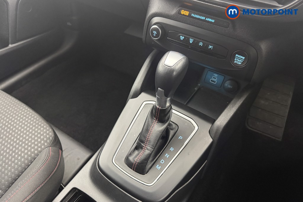 Ford Focus St-Line Automatic Petrol Hatchback - Stock Number (1629152) - 6th supplementary image