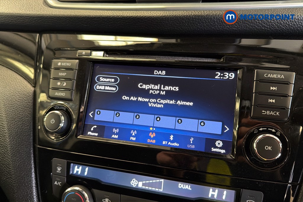 Nissan Qashqai Acenta Premium Manual Diesel SUV - Stock Number (1629910) - 9th supplementary image