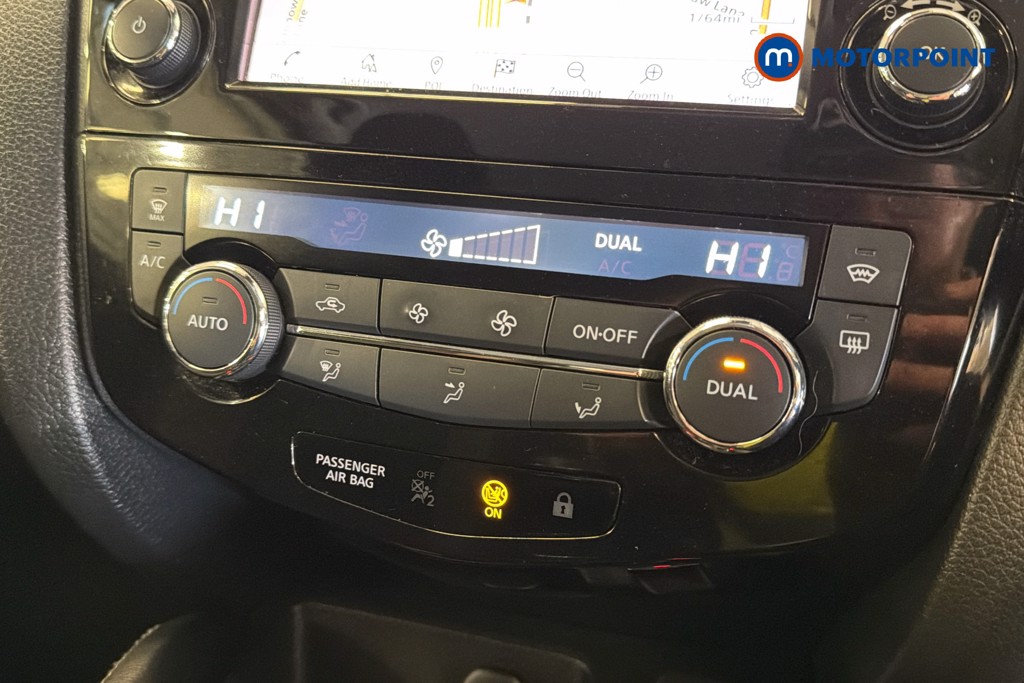 Nissan Qashqai Acenta Premium Manual Diesel SUV - Stock Number (1629910) - 12th supplementary image