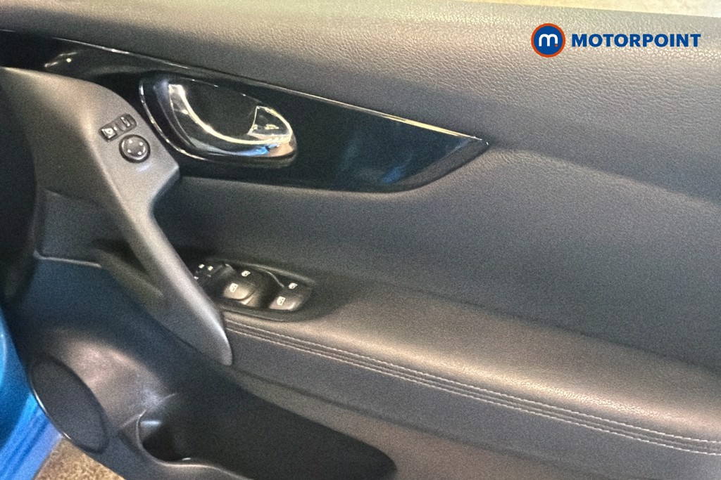 Nissan Qashqai Acenta Premium Manual Diesel SUV - Stock Number (1629910) - 19th supplementary image