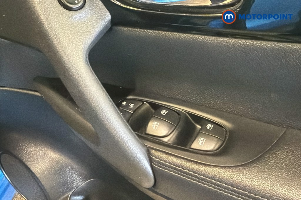 Nissan Qashqai Acenta Premium Manual Diesel SUV - Stock Number (1629910) - 20th supplementary image