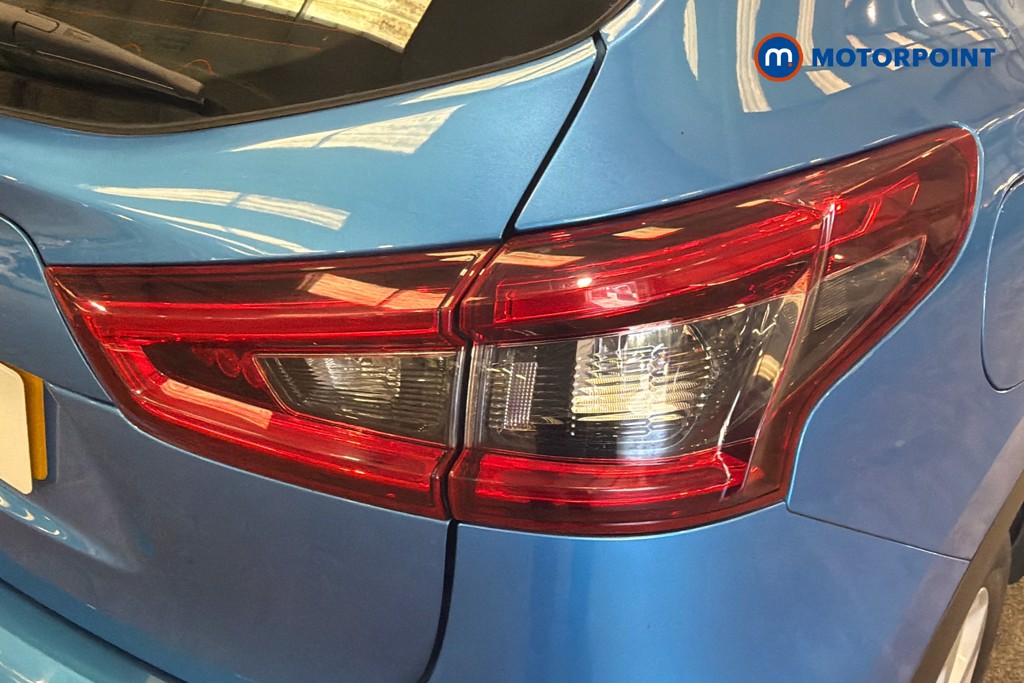 Nissan Qashqai Acenta Premium Manual Diesel SUV - Stock Number (1629910) - 38th supplementary image