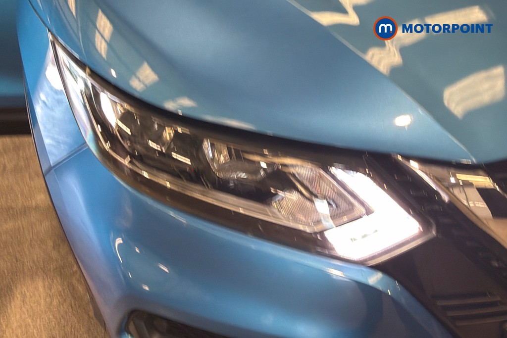 Nissan Qashqai Acenta Premium Manual Diesel SUV - Stock Number (1629910) - 44th supplementary image