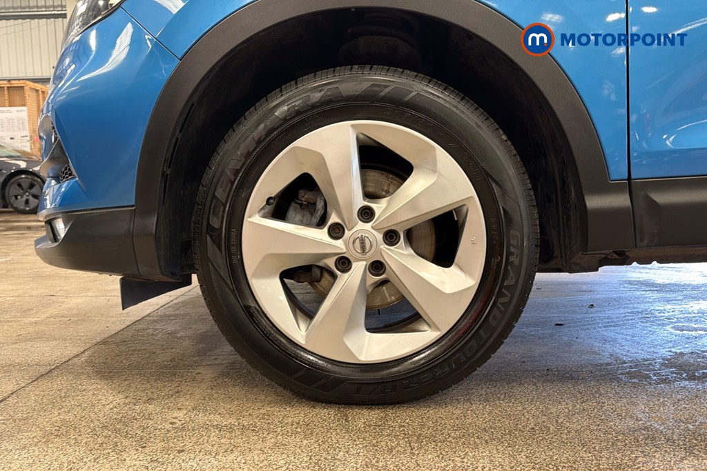 Nissan Qashqai Acenta Premium Manual Diesel SUV - Stock Number (1629910) - 47th supplementary image
