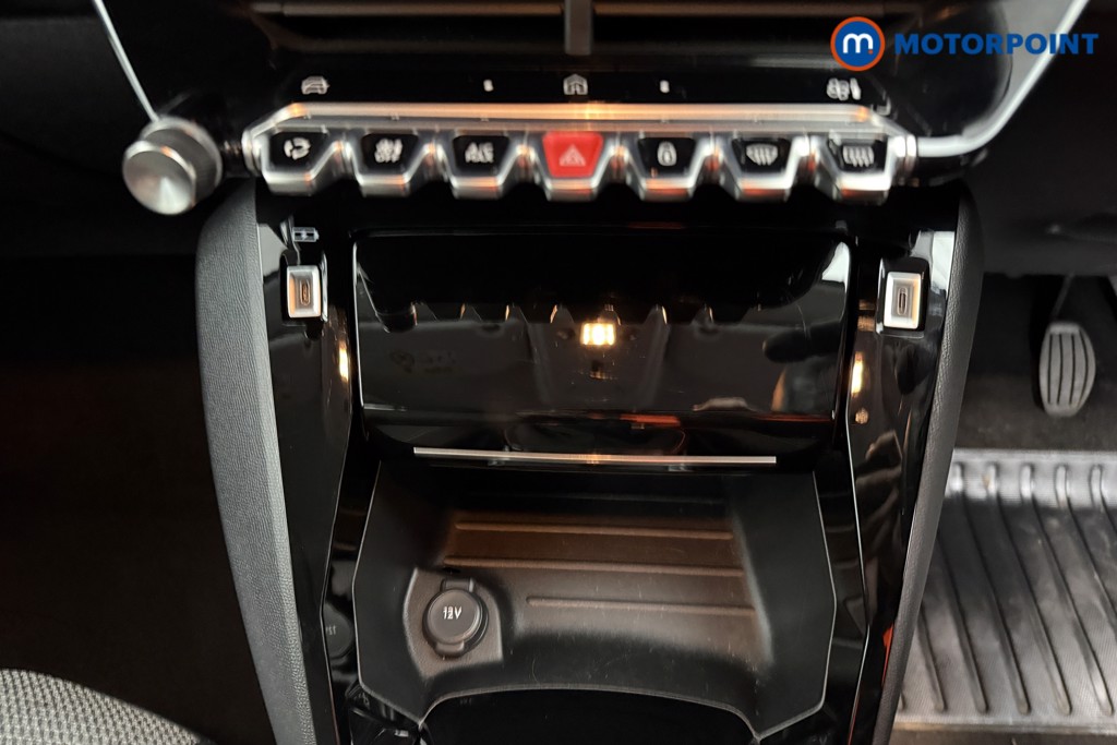 Peugeot 208 Allure Manual Petrol Hatchback - Stock Number (1630103) - 10th supplementary image