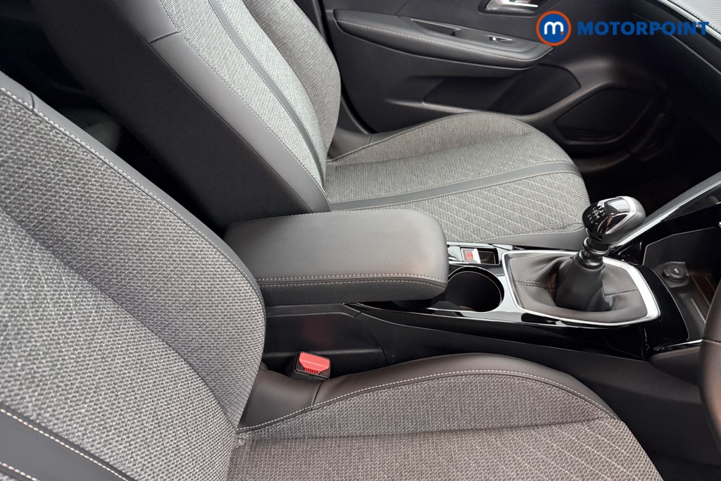 Peugeot 208 Allure Manual Petrol Hatchback - Stock Number (1630107) - 13th supplementary image