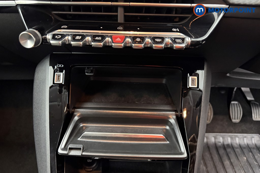 Peugeot 208 Allure Manual Petrol Hatchback - Stock Number (1630127) - 11th supplementary image
