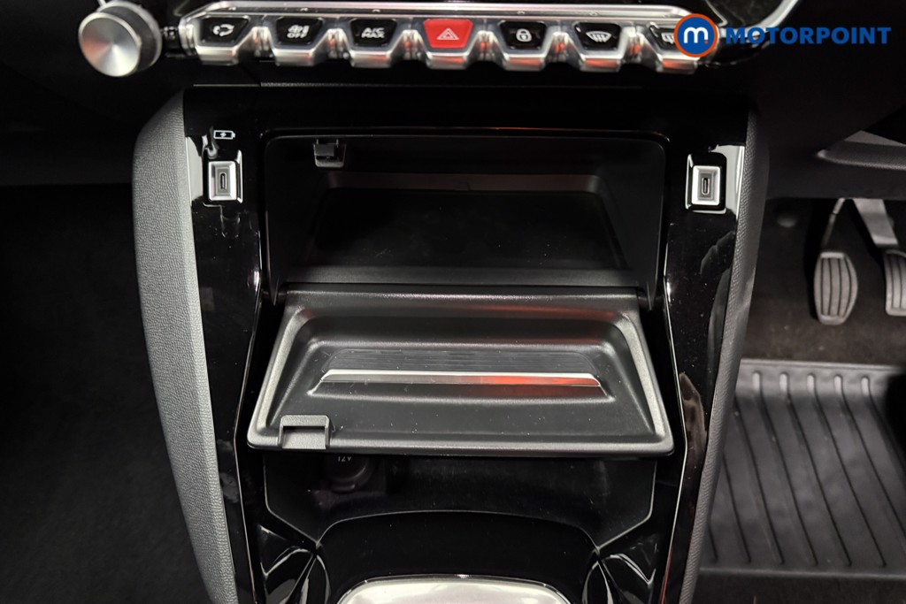 Peugeot 2008 Allure Manual Petrol SUV - Stock Number (1630168) - 11th supplementary image