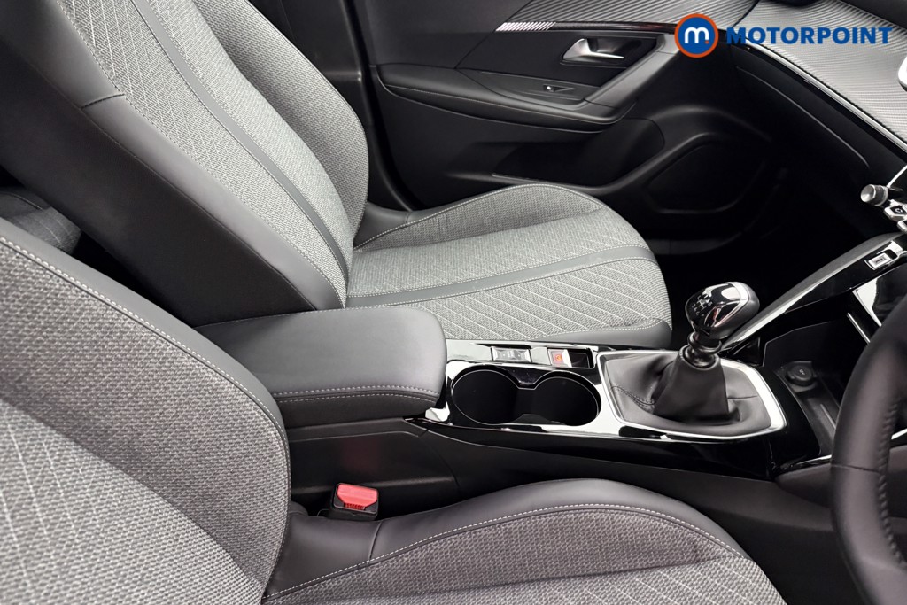 Peugeot 2008 Allure Manual Petrol SUV - Stock Number (1630168) - 14th supplementary image