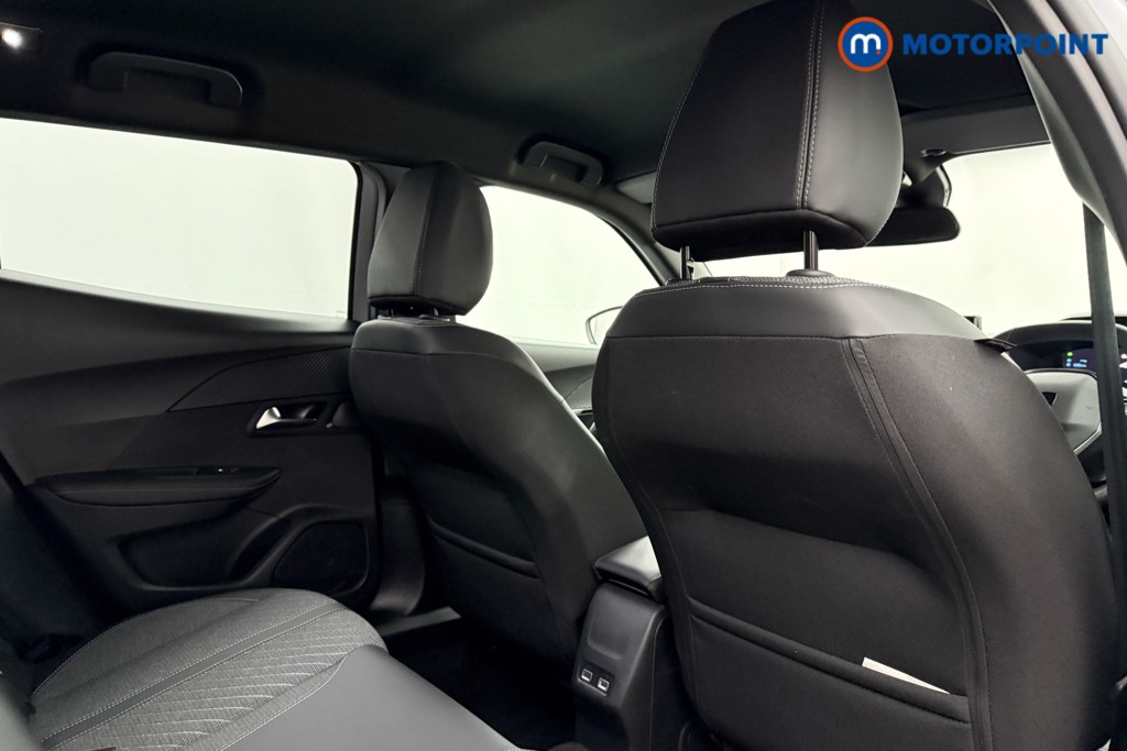 Peugeot 2008 Allure Manual Petrol SUV - Stock Number (1630168) - 18th supplementary image