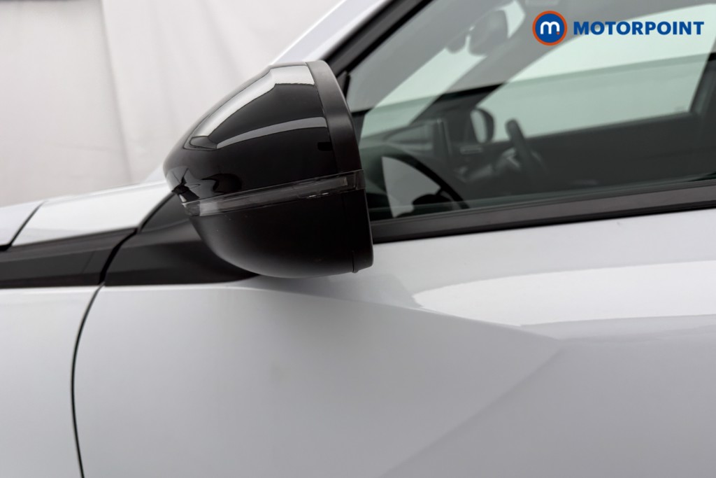 Peugeot 2008 Allure Manual Petrol SUV - Stock Number (1630168) - 23rd supplementary image