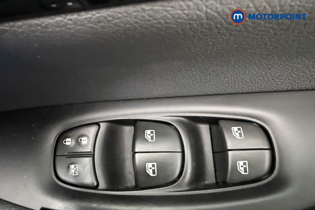 Nissan Qashqai Acenta Premium Manual Petrol SUV - Stock Number (1630721) - 19th supplementary image