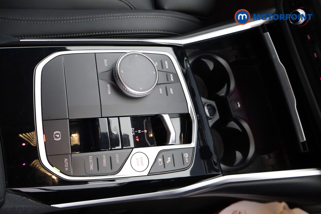BMW 3 Series Sport Automatic Petrol Plug-In Hybrid Estate - Stock Number (1630975) - 8th supplementary image