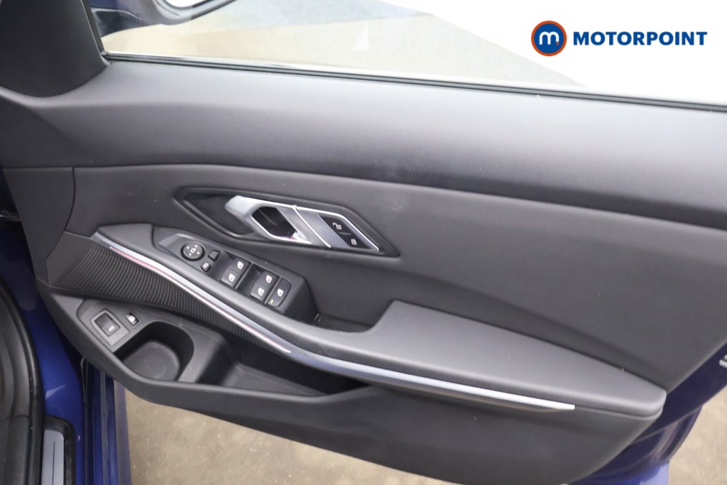 BMW 3 Series Sport Automatic Petrol Plug-In Hybrid Estate - Stock Number (1630975) - 11th supplementary image