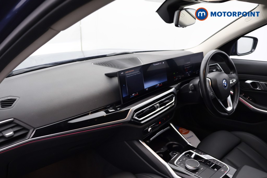 BMW 3 Series Sport Automatic Petrol Plug-In Hybrid Estate - Stock Number (1630975) - 17th supplementary image