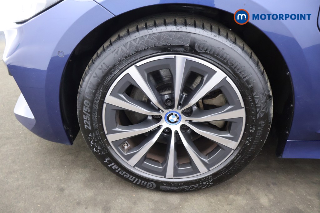 BMW 3 Series Sport Automatic Petrol Plug-In Hybrid Estate - Stock Number (1630975) - 22nd supplementary image