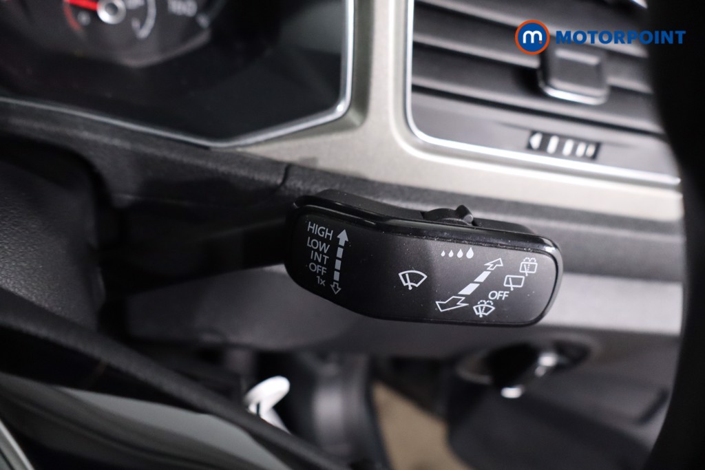 Volkswagen T-Roc Design Manual Petrol SUV - Stock Number (1631877) - 15th supplementary image