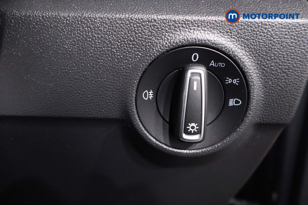 Volkswagen T-Roc Design Manual Petrol SUV - Stock Number (1631877) - 17th supplementary image