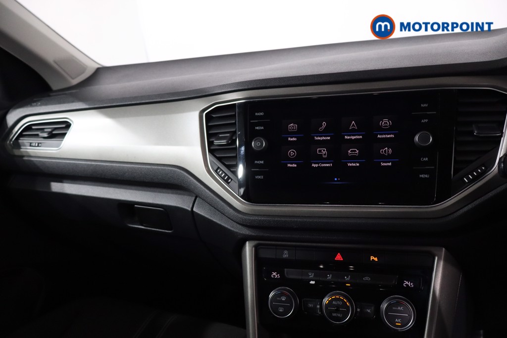 Volkswagen T-Roc Design Manual Petrol SUV - Stock Number (1631877) - 18th supplementary image