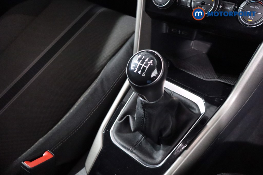 Volkswagen T-Roc Design Manual Petrol SUV - Stock Number (1631877) - 21st supplementary image
