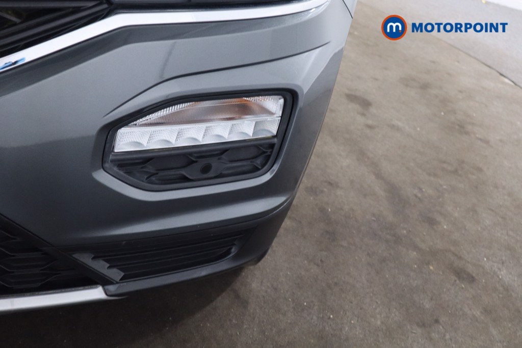 Volkswagen T-Roc Design Manual Petrol SUV - Stock Number (1631877) - 31st supplementary image