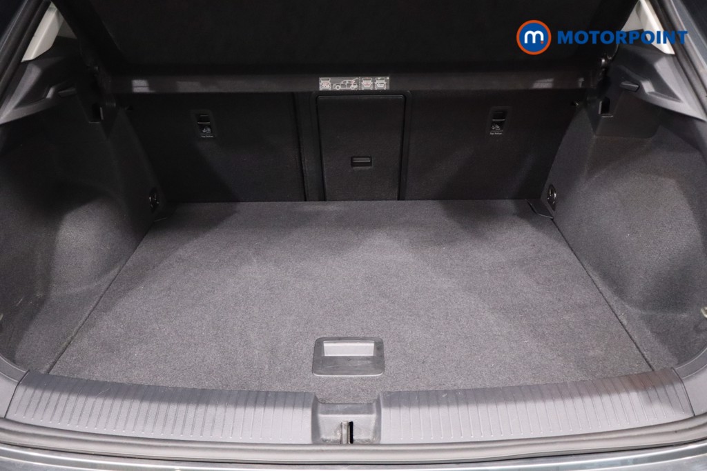 Volkswagen T-Roc Design Manual Petrol SUV - Stock Number (1631877) - 37th supplementary image