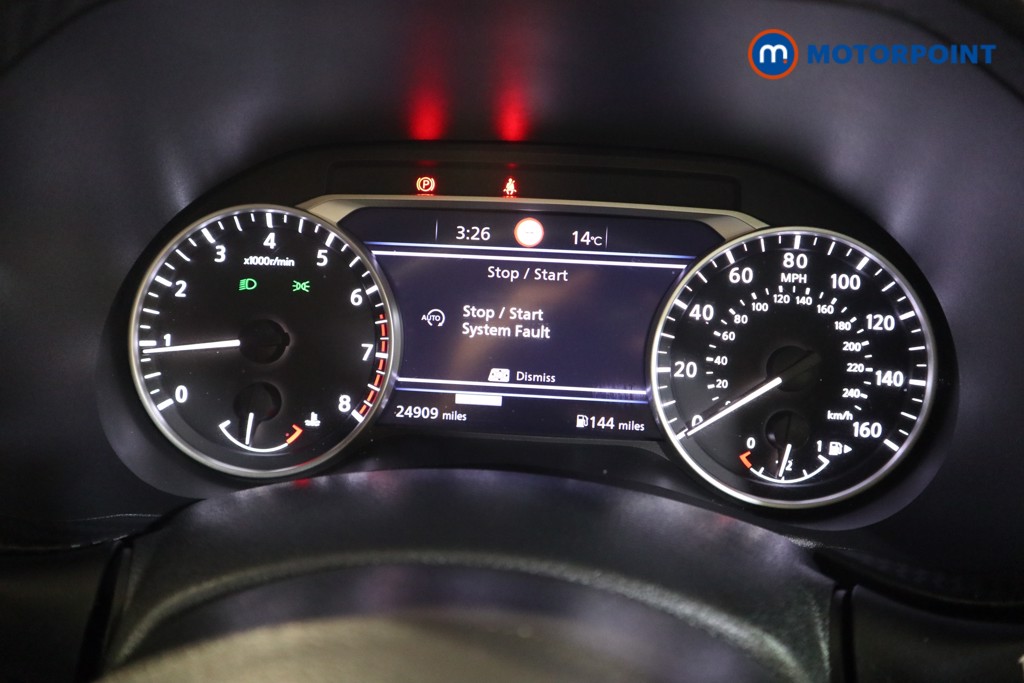 Nissan Juke Tekna Manual Petrol SUV - Stock Number (1632115) - 5th supplementary image