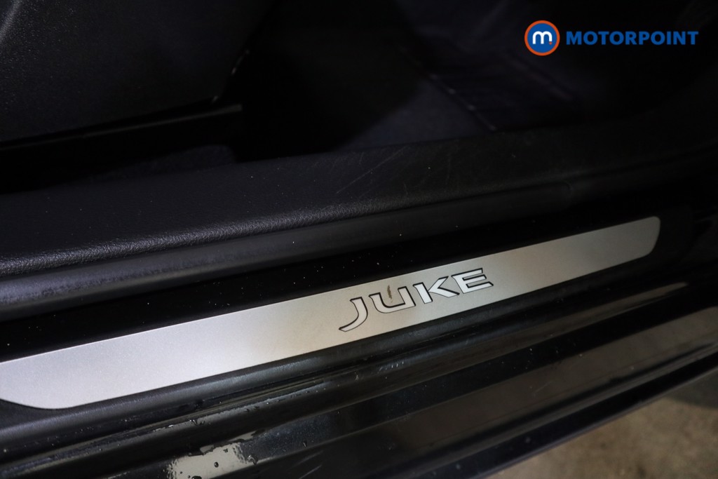 Nissan Juke Tekna Manual Petrol SUV - Stock Number (1632115) - 15th supplementary image