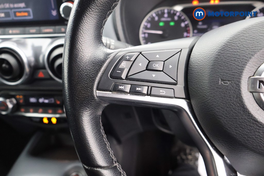 Nissan Juke Tekna Manual Petrol SUV - Stock Number (1632947) - 2nd supplementary image