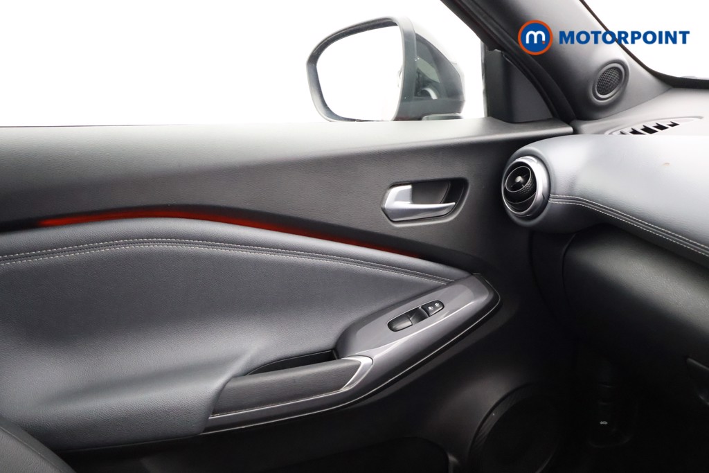 Nissan Juke Tekna Manual Petrol SUV - Stock Number (1632947) - 10th supplementary image