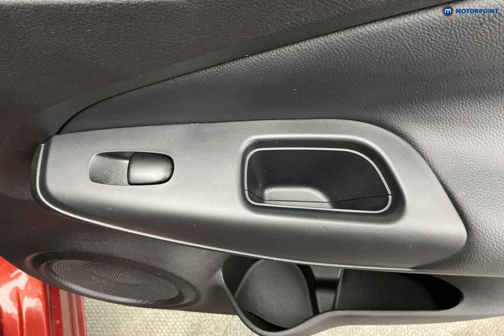Nissan Juke N-Connecta Automatic Petrol SUV - Stock Number (1632950) - 29th supplementary image