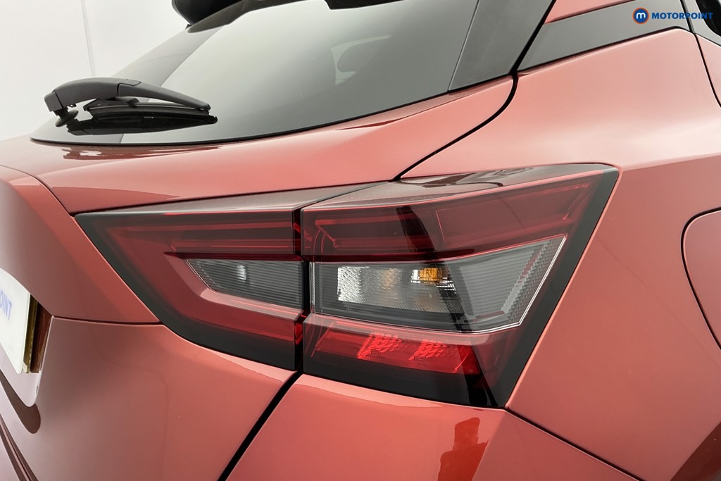 Nissan Juke N-Connecta Automatic Petrol SUV - Stock Number (1632950) - 31st supplementary image