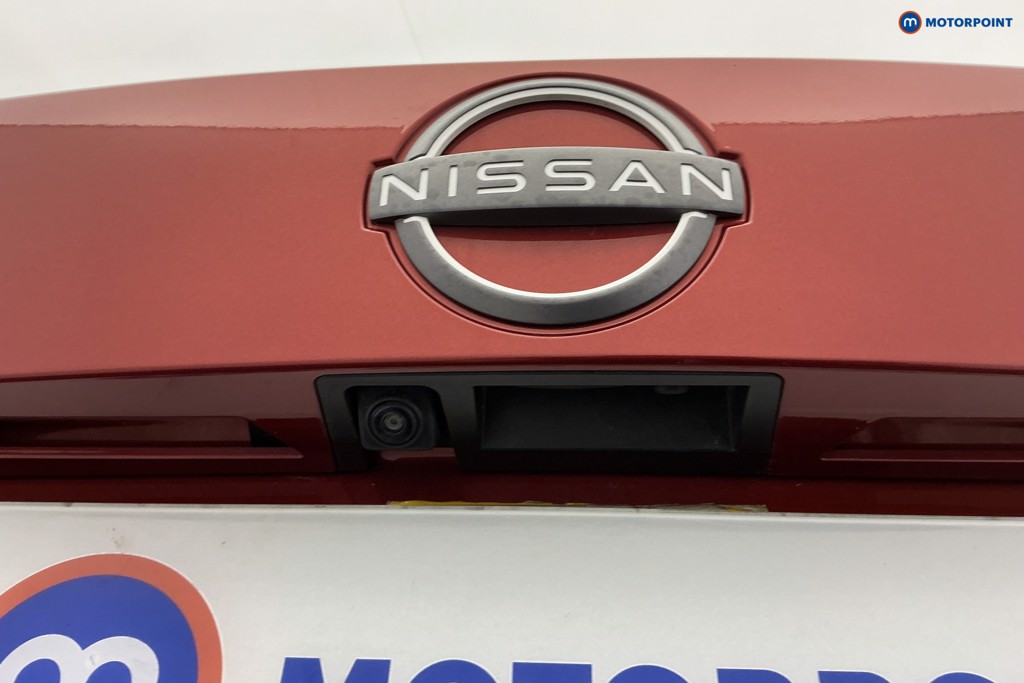 Nissan Juke N-Connecta Automatic Petrol SUV - Stock Number (1632950) - 33rd supplementary image