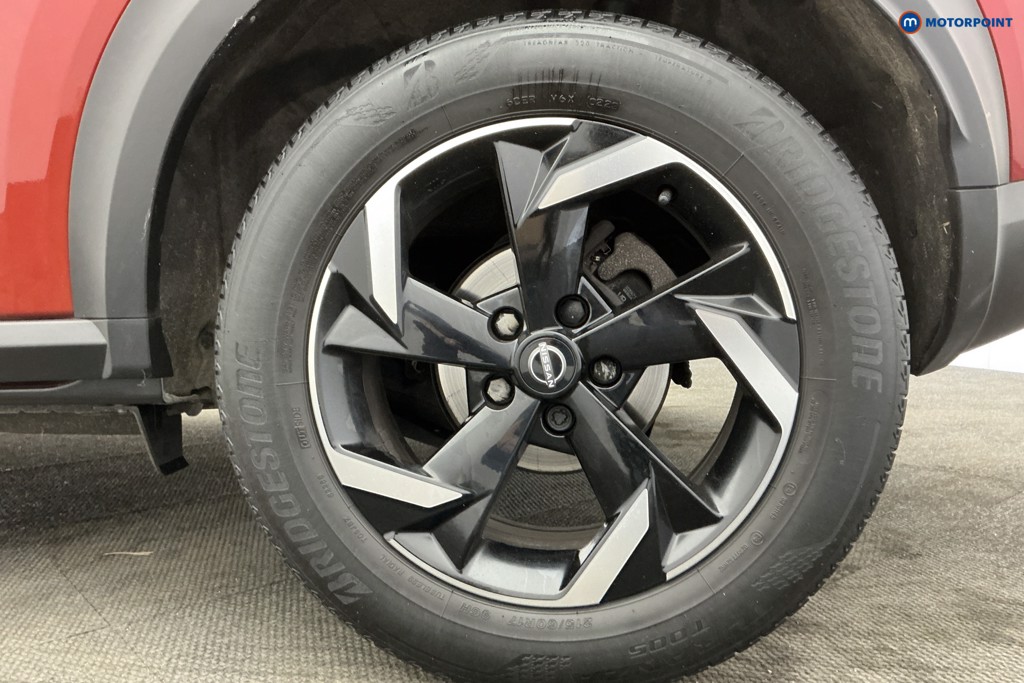 Nissan Juke N-Connecta Automatic Petrol SUV - Stock Number (1632950) - 35th supplementary image
