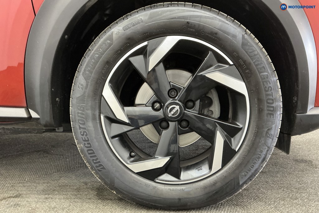 Nissan Juke N-Connecta Automatic Petrol SUV - Stock Number (1632950) - 37th supplementary image