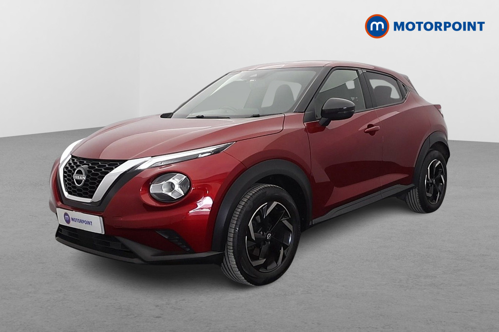 Nissan Juke N-Connecta Automatic Petrol SUV - Stock Number (1632950) - Passenger side front corner