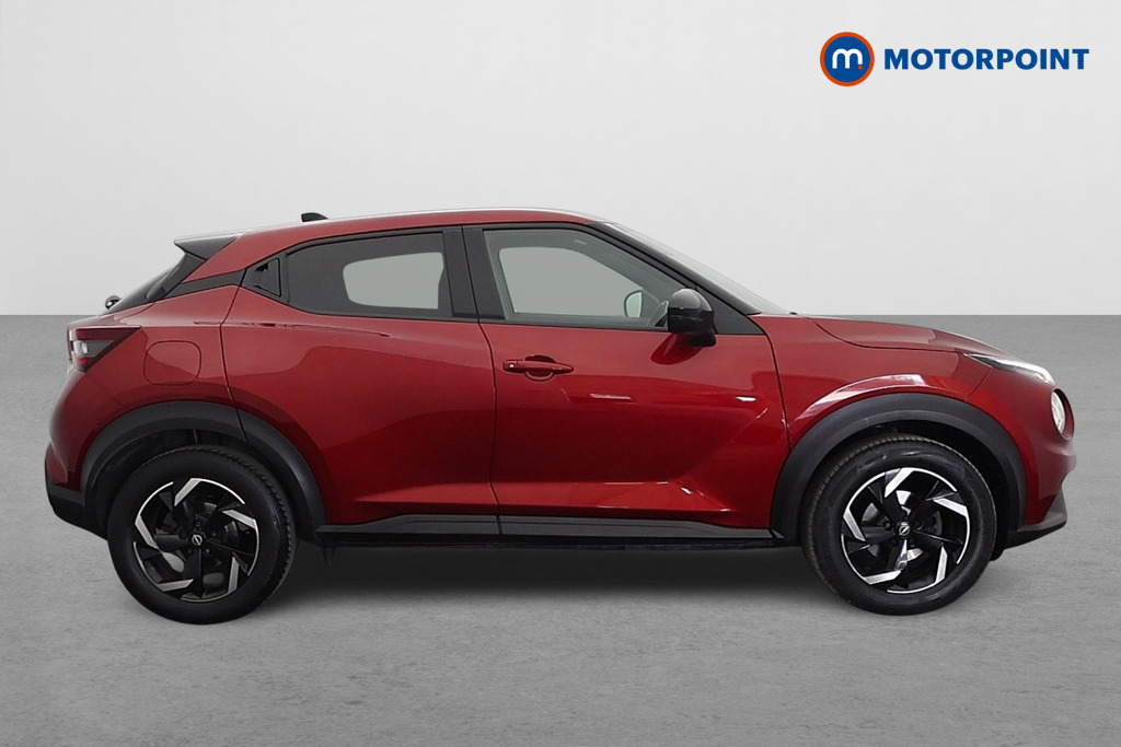 Nissan Juke N-Connecta Automatic Petrol SUV - Stock Number (1632950) - Drivers side