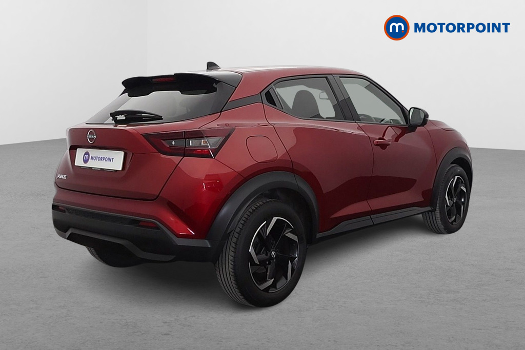 Nissan Juke N-Connecta Automatic Petrol SUV - Stock Number (1632950) - Drivers side rear corner