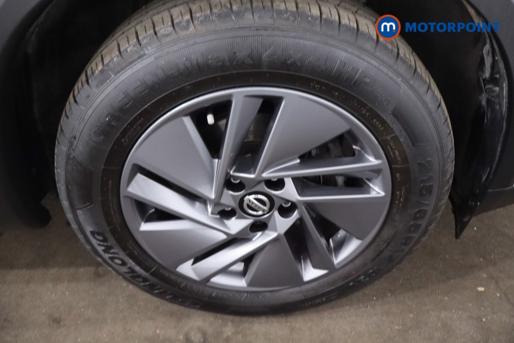 Nissan Qashqai Acenta Premium Automatic Petrol SUV - Stock Number (1634242) - 9th supplementary image