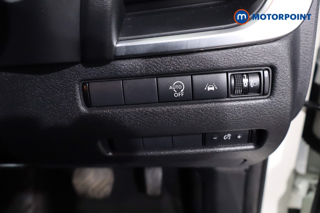 Nissan Qashqai Acenta Premium Automatic Petrol SUV - Stock Number (1634242) - 15th supplementary image