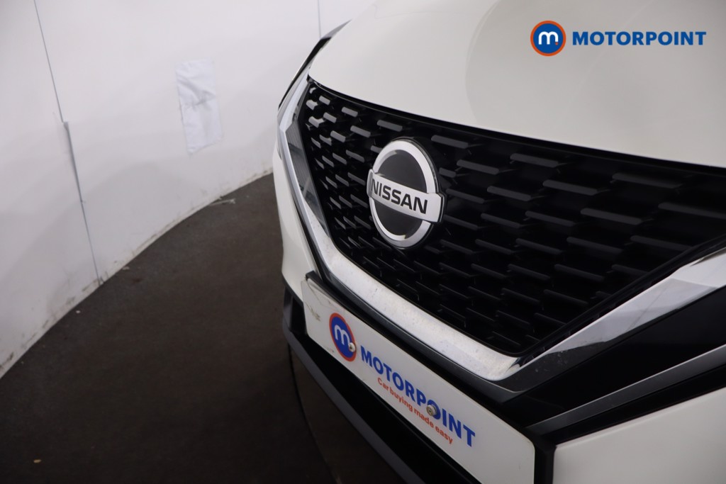 Nissan Qashqai Acenta Premium Automatic Petrol SUV - Stock Number (1634242) - 29th supplementary image