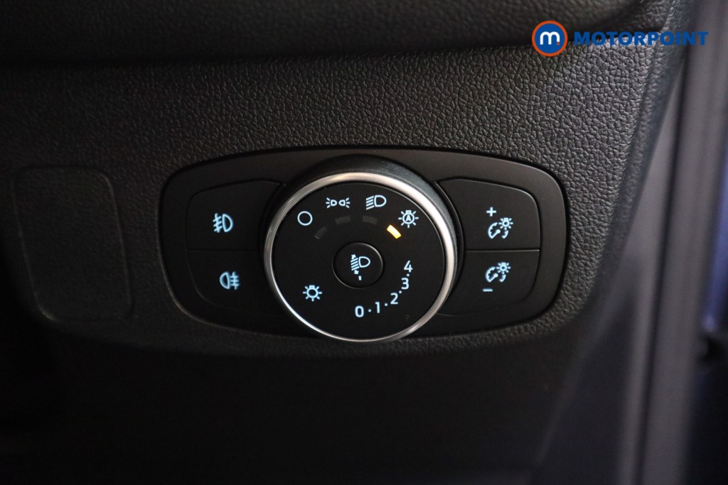 Ford Focus Titanium X Edition Manual Petrol Hatchback - Stock Number (1634797) - 14th supplementary image