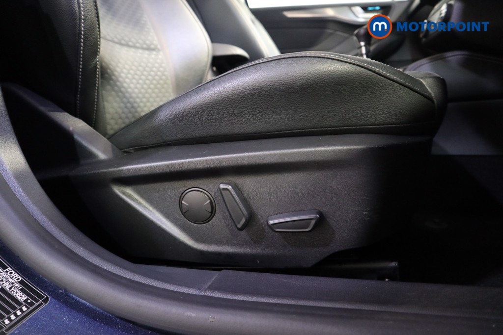 Ford Focus Titanium X Edition Manual Petrol Hatchback - Stock Number (1634797) - 18th supplementary image