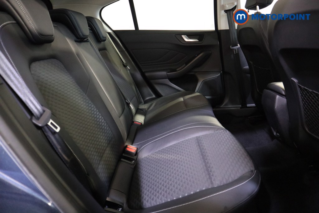 Ford Focus Titanium X Edition Manual Petrol Hatchback - Stock Number (1634797) - 20th supplementary image