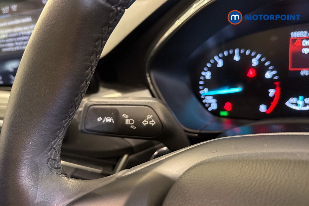 Ford Focus Titanium Manual Petrol Hatchback - Stock Number (1635111) - 6th supplementary image
