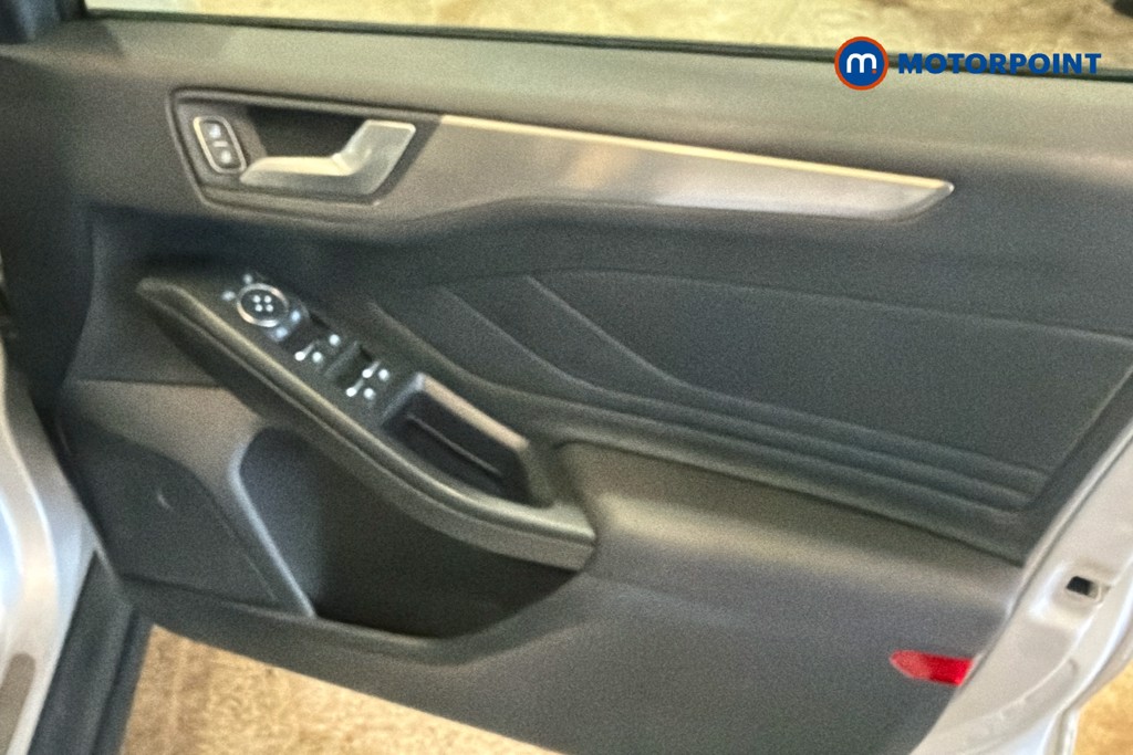 Ford Focus Titanium Manual Petrol Hatchback - Stock Number (1635111) - 19th supplementary image