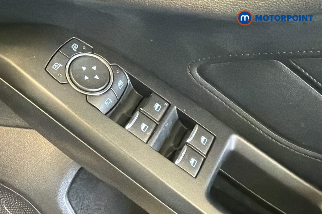 Ford Focus Titanium Manual Petrol Hatchback - Stock Number (1635111) - 20th supplementary image