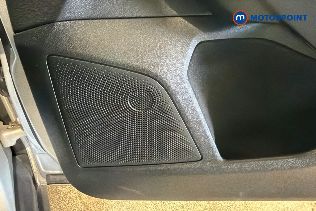 Ford Focus Titanium Manual Petrol Hatchback - Stock Number (1635111) - 21st supplementary image