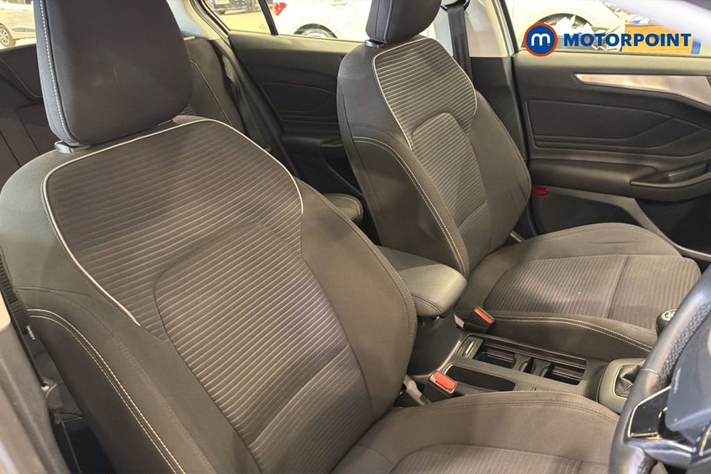 Ford Focus Titanium Manual Petrol Hatchback - Stock Number (1635111) - 22nd supplementary image